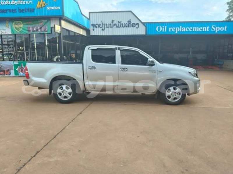 Big with watermark toyota hilux vientiane province vientiane 6755