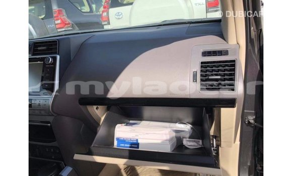 Acheter Import Voiture Toyota Prado Autre à Import - Dubai, Attapeu Province Acheter Import Voiture Toyota Prado Autre à Import - Dubai, Attapeu Province