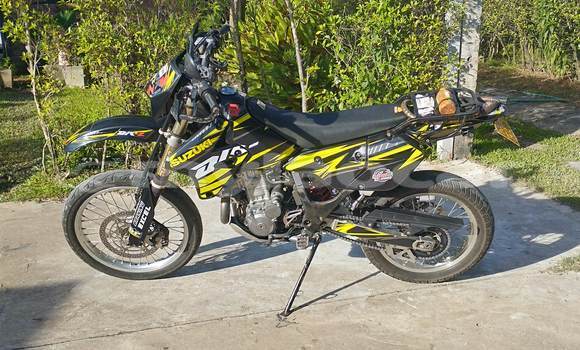 ຊື້ ໃຊ້ແລ້ວ Suzuki DR-Z Black ລົດຖີບ ໃນ Vientiane ໃນ Vientiane Province ຊື້ ໃຊ້ແລ້ວ Suzuki DR-Z Black ລົດຖີບ ໃນ Vientiane ໃນ Vientiane Province