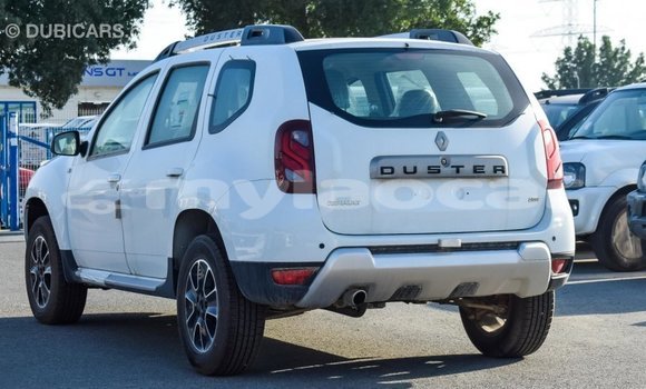 Buy Import Renault Duster White Car in Import - Dubai in Attapeu Province