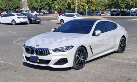 Buy Used BMW 8-Series White Car in Vientiane in Vientiane Province