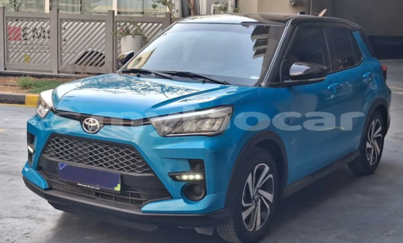 Buy Used Toyota Ractis Blue Car in Vientiane in Vientiane Province