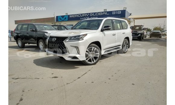 Acheter Import Voiture Lexus LX Blanc à Import - Dubai, Attapeu Province Acheter Import Voiture Lexus LX Blanc à Import - Dubai, Attapeu Province