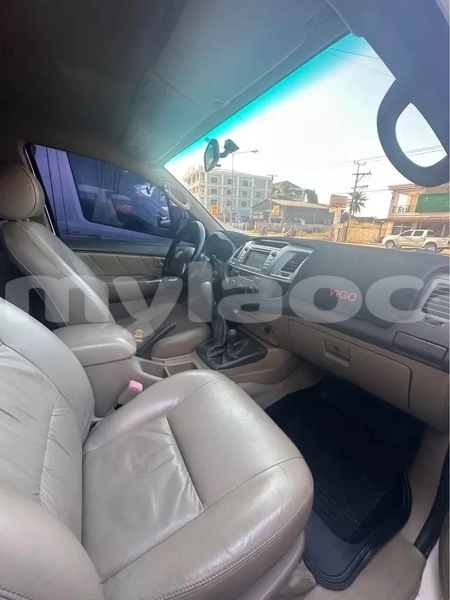 Big with watermark toyota hiluxe vigo vientiane province vientiane 6973
