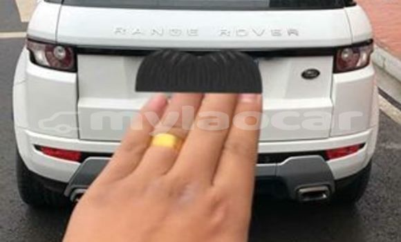 Buy Used Land Rover Range Rover Evoque White Car in Vientiane in Vientiane Province Buy Used Land Rover Range Rover Evoque White Car in Vientiane in Vientiane Province