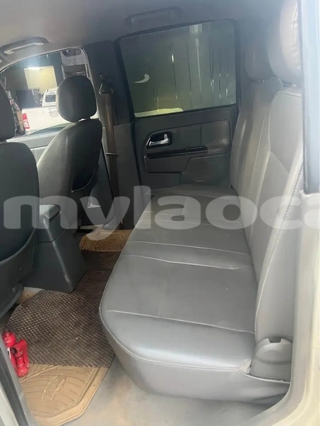 Big with watermark toyota highlander vientiane province vientiane 6979