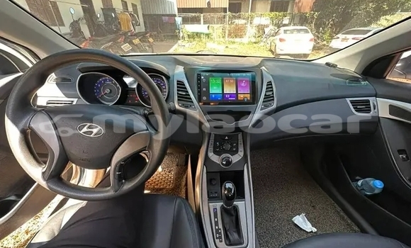 Buy Used Toyota Camry White Car in Vientiane in Vientiane Province Buy Used Toyota Camry White Car in Vientiane in Vientiane Province