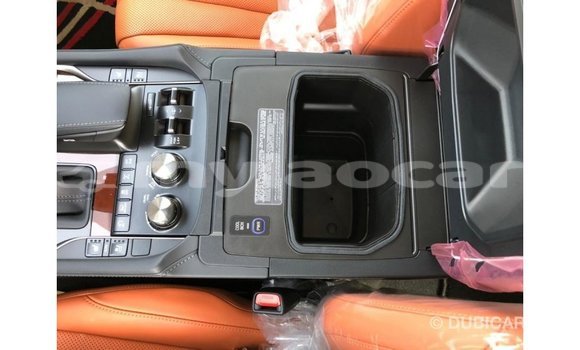 Acheter Import Voiture Lexus LX Blanc à Import - Dubai, Attapeu Province Acheter Import Voiture Lexus LX Blanc à Import - Dubai, Attapeu Province