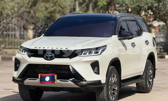 Buy Used Toyota Fortuner White Car in Sainyabuli in Xaignabouli Province Buy Used Toyota Fortuner White Car in Sainyabuli in Xaignabouli Province