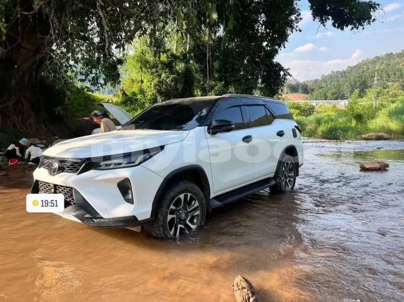 Big with watermark toyota fortuner vientiane province vientiane 6986