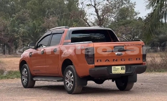 Buy Used Toyota Hilux Other Car in Vientiane in Vientiane Province Buy Used Toyota Hilux Other Car in Vientiane in Vientiane Province