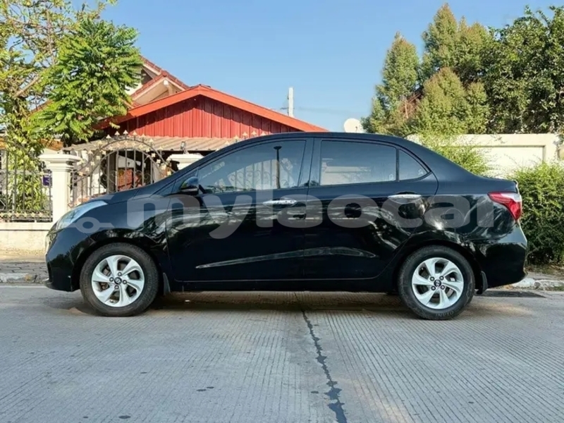 Big with watermark hyundai grand starex luang namtha province luang namtha 6992