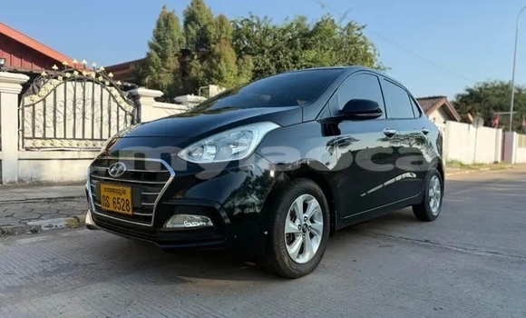 Buy Used Hyundai Grand Starex Black Car in Luang Namtha in Luang Namtha Province Buy Used Hyundai Grand Starex Black Car in Luang Namtha in Luang Namtha Province