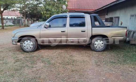 Acheter Occasion Voiture Toyota Alphard Autre à Vientiane, Vientiane Province