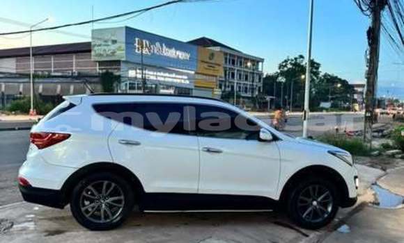 Acheter Occasion Voiture Hyundai Santa Fe Autre à Vientiane, Vientiane Province Acheter Occasion Voiture Hyundai Santa Fe Autre à Vientiane, Vientiane Province
