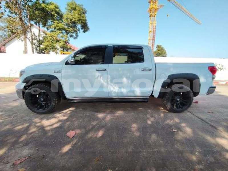 Big with watermark toyota allion vientiane province vientiane 7001