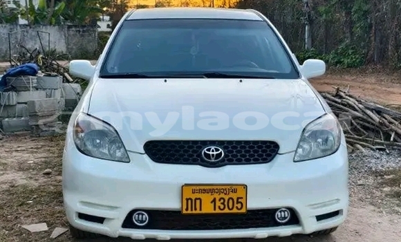 Buy Used Toyota Matrix White Car in Vientiane in Vientiane Province Buy Used Toyota Matrix White Car in Vientiane in Vientiane Province