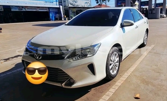 Buy Used Toyota Camry White Car in Vientiane in Vientiane Province Buy Used Toyota Camry White Car in Vientiane in Vientiane Province