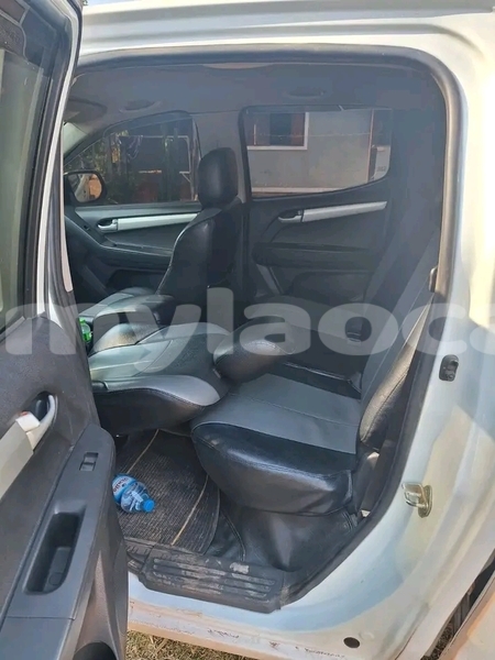 Big with watermark isuzu d max vientiane province vientiane 7009