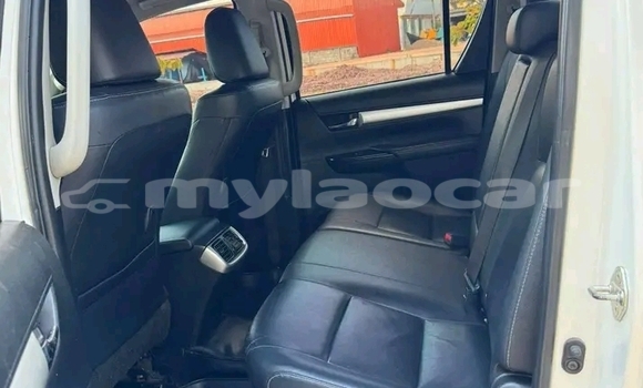 Buy Used Toyota Hilux White Car in Luang Namtha in Luang Namtha Province Buy Used Toyota Hilux White Car in Luang Namtha in Luang Namtha Province