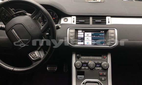 Buy Used Land Rover Range Rover Evoque White Car in Vientiane in Vientiane Province Buy Used Land Rover Range Rover Evoque White Car in Vientiane in Vientiane Province