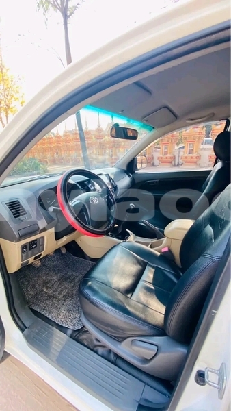 Big with watermark toyota hiluxe vigo vientiane province vientiane 7021