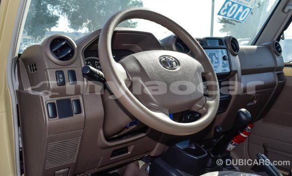 Buy Import Toyota Land Cruiser Beige Car in Import - Dubai in Attapeu Province Buy Import Toyota Land Cruiser Beige Car in Import - Dubai in Attapeu Province