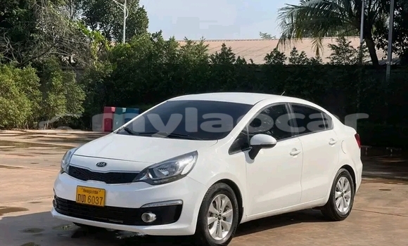 Buy Used Kia Rio White Car in Thakhek in Khammouan Province Buy Used Kia Rio White Car in Thakhek in Khammouan Province