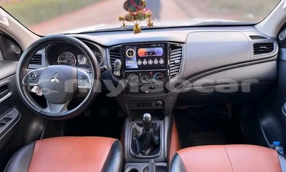 Buy Used Mitsubishi Triton White Car in Vientiane in Vientiane Province Buy Used Mitsubishi Triton White Car in Vientiane in Vientiane Province