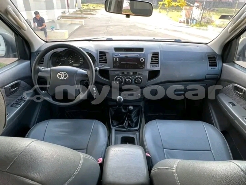 Big with watermark toyota hiluxe vigo vientiane province vientiane 7038