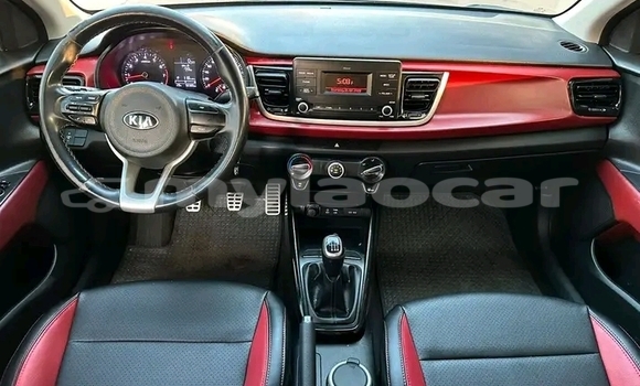 Buy Used Toyota Hilux Other Car in Import - Dubai in Attapeu Province Buy Used Toyota Hilux Other Car in Import - Dubai in Attapeu Province
