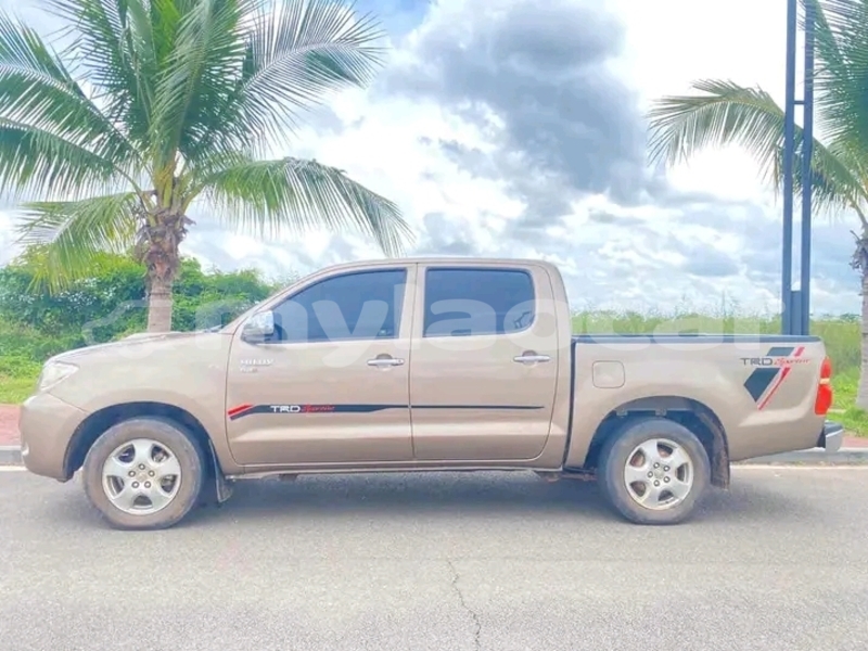 Big with watermark toyota hilux vientiane province vientiane 7049