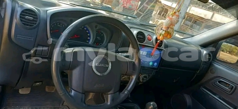 Big with watermark toyota highlander attapeu province samakhixai 7050