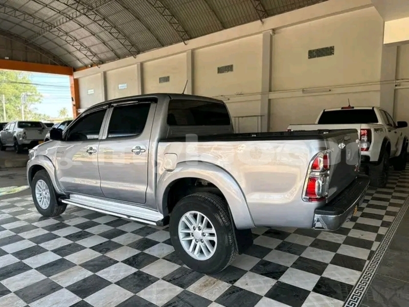 Big with watermark toyota hiluxe revo xaignabouli province sainyabuli 7059