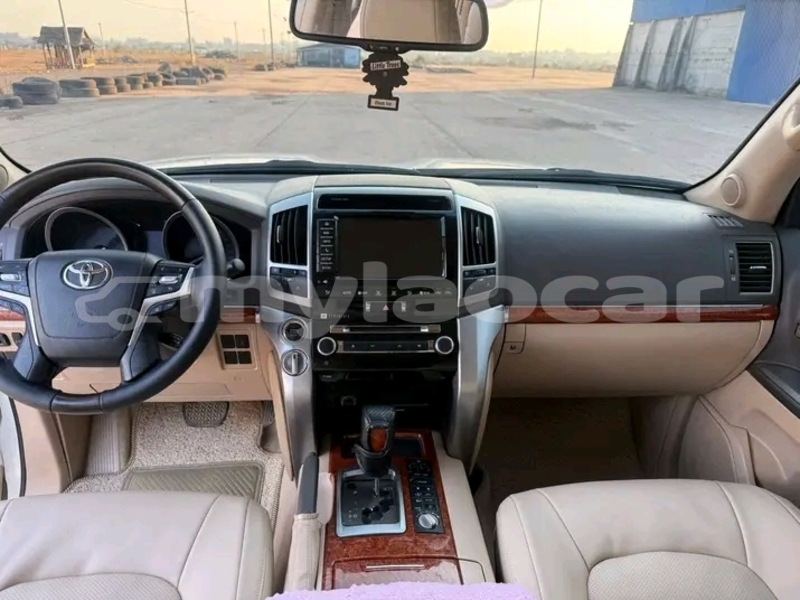 Big with watermark toyota land cruiser khammouan province thakek 7062