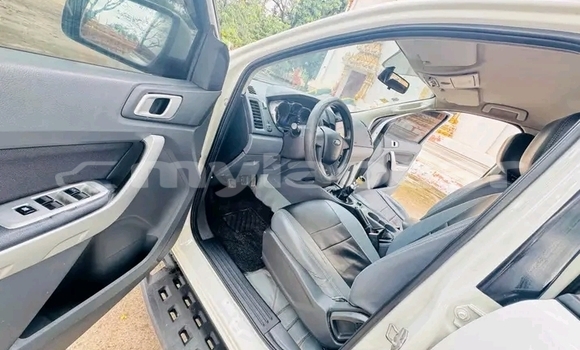 Buy Used Ford F–150 White Car in Vientiane in Vientiane Province Buy Used Ford F–150 White Car in Vientiane in Vientiane Province