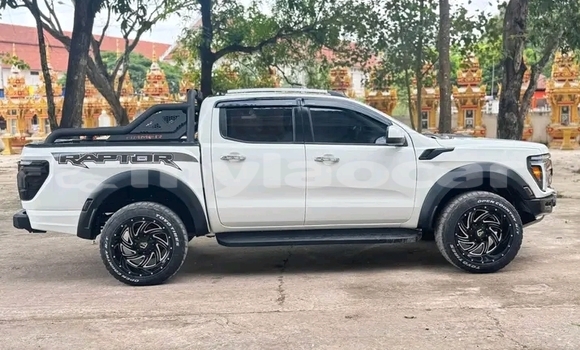 Buy Used Ford F–150 White Car in Vientiane in Vientiane Province Buy Used Ford F–150 White Car in Vientiane in Vientiane Province