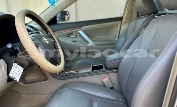 Buy Used Toyota Camry White Car in Vientiane in Vientiane Province Buy Used Toyota Camry White Car in Vientiane in Vientiane Province