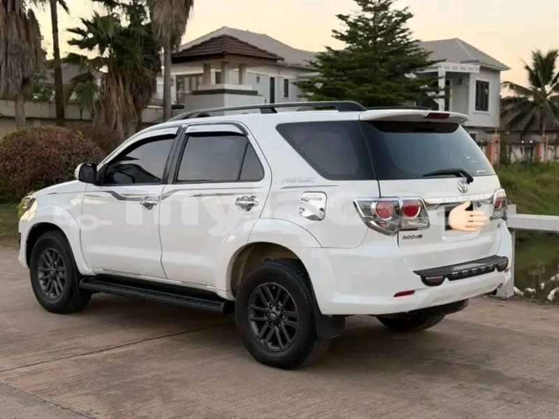 Big with watermark dodge charger vientiane province vientiane 7068