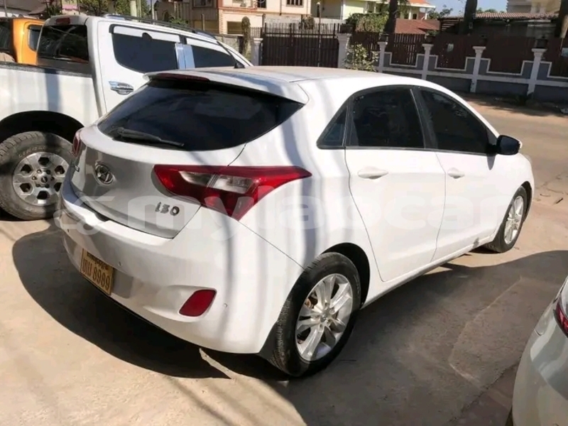 Big with watermark hyundai i10 khammouan province thakhek 7070