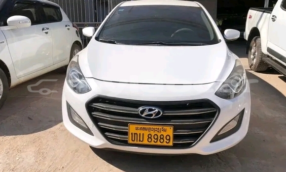 Buy Used Hyundai i10 White Car in Thakhek in Khammouan Province Buy Used Hyundai i10 White Car in Thakhek in Khammouan Province