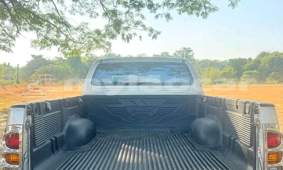 Buy Used Toyota Hilux Other Car in Sekong in Xékong Province Buy Used Toyota Hilux Other Car in Sekong in Xékong Province