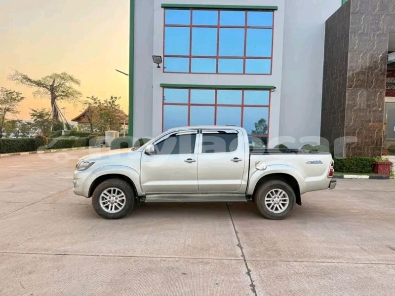Big with watermark toyota hiluxe revo xiangkhouang province phonsavan 7076