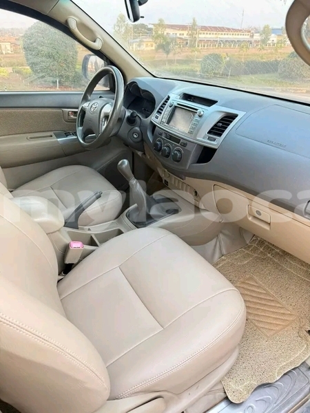 Big with watermark toyota hiluxe revo xiangkhouang province phonsavan 7076