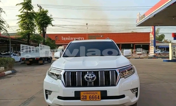 Buy Used Toyota Prado White Car in Sainyabuli in Xaignabouli Province Buy Used Toyota Prado White Car in Sainyabuli in Xaignabouli Province
