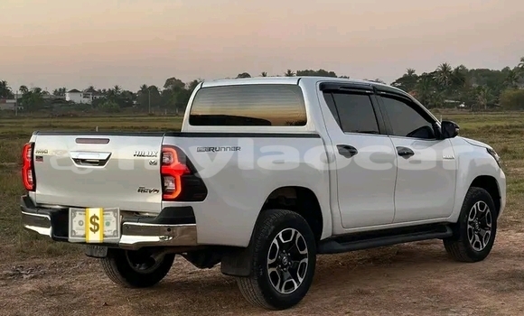 Buy Used Toyota Hiluxe Revo White Car in Champasak in Champasak Province Buy Used Toyota Hiluxe Revo White Car in Champasak in Champasak Province