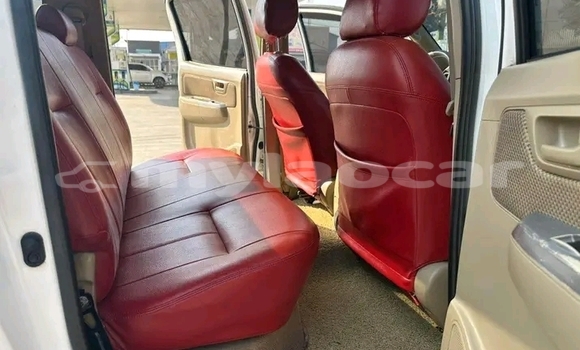 Buy Used Toyota Vigo White Car in Vientiane in Vientiane Province Buy Used Toyota Vigo White Car in Vientiane in Vientiane Province