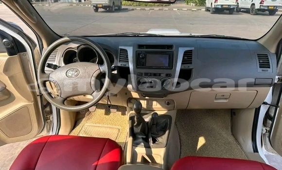 Buy Used Toyota Vigo White Car in Vientiane in Vientiane Province Buy Used Toyota Vigo White Car in Vientiane in Vientiane Province