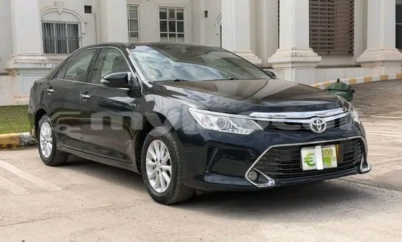 Buy Used Toyota Camry Black Car in Thakhek in Khammouan Province