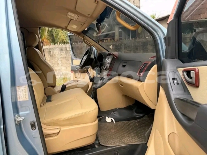 Big with watermark hyundai grand starex vientiane province vientiane 7096